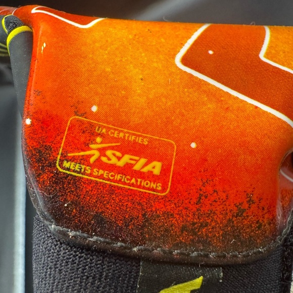 Under Armour UA F7 Men’s Football Gloves w/Gluegrip Size LG Limited Edition- EUC - Picture 12 of 13